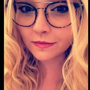 Meet your Posher, Leah